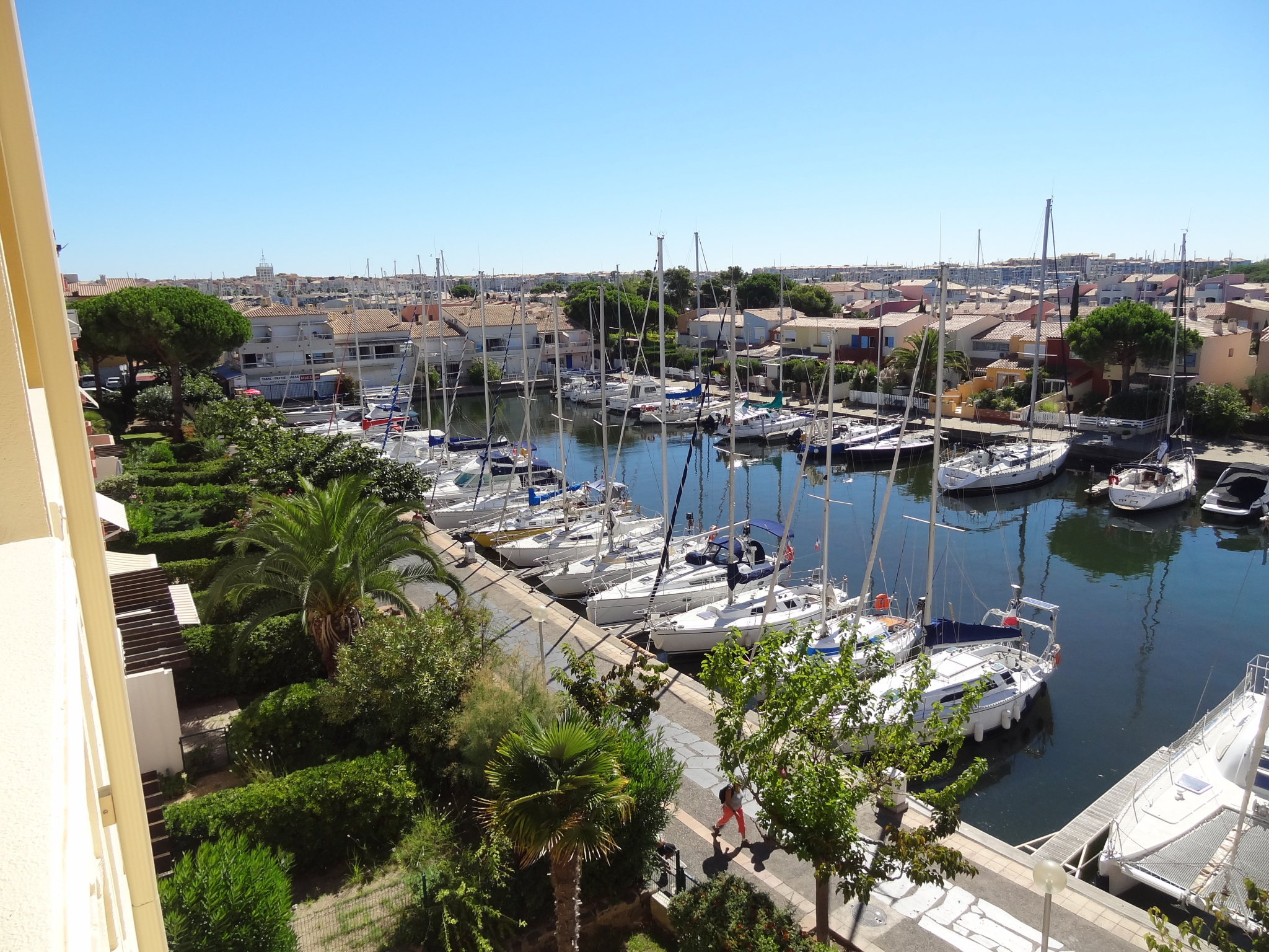location Cap d'agde, quartier port/richelieu, bel appartement Type 3 duplex avec loggia, parking location Cap d'agde, quartier port/richelieu, bel appartement Type 3 duplex avec loggia, parking
